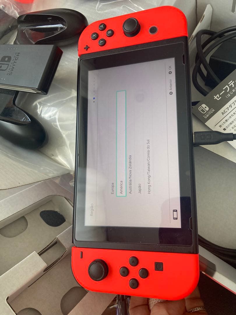 Nintendo Switch 本体 グレー ジョイコン赤