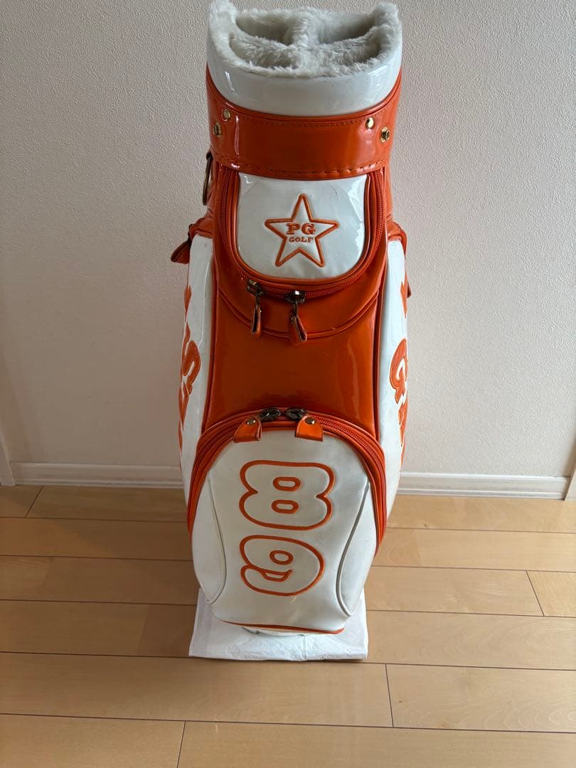 PEARLY GATES キャディバッグ と同色のヘッドカバーのセット