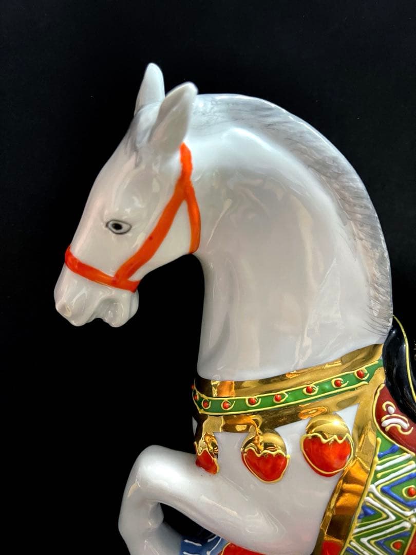 九谷焼　金の白馬　目標達成や人生の目的に向けて前進する