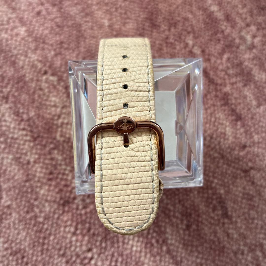 ヴィヴィアンウエストウッド　Vivienne Westwood オーブ型　腕時計