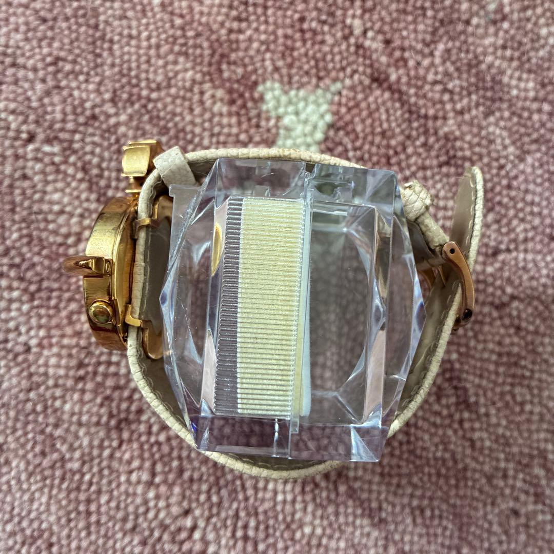 ヴィヴィアンウエストウッド　Vivienne Westwood オーブ型　腕時計