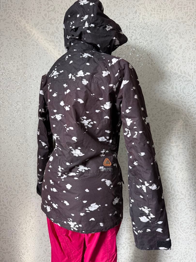 BURTON（バートン）レディース XS スノーボードウェア上下（オマケつき）