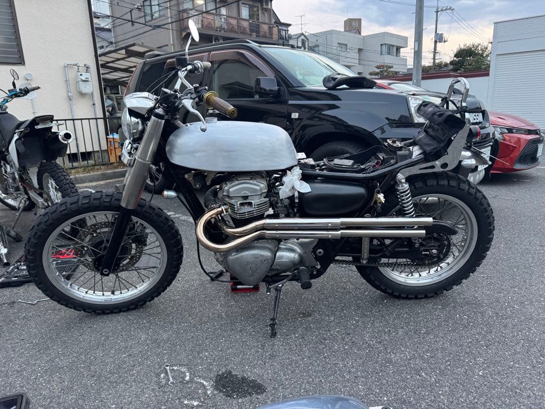 e*y様 W650.400 ワンオフアップマフラー