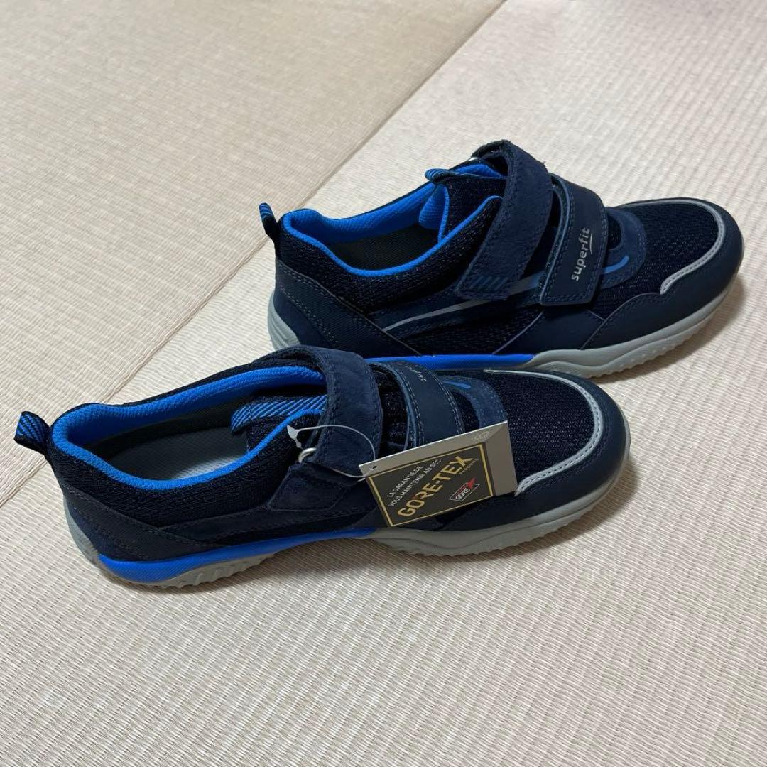superfit GORE-TEX ベルト式キッズシューズ ネイビー/ブルー