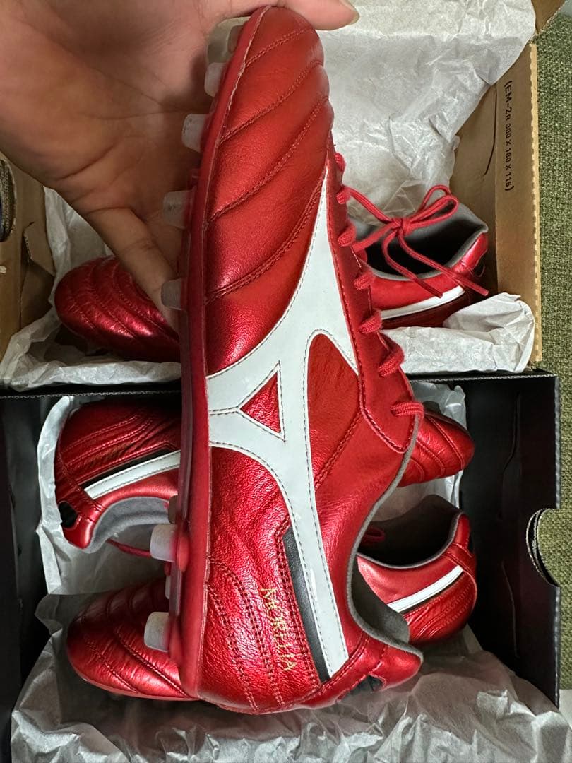 ミズノ　サッカースパイク　モレリア　AGのみ