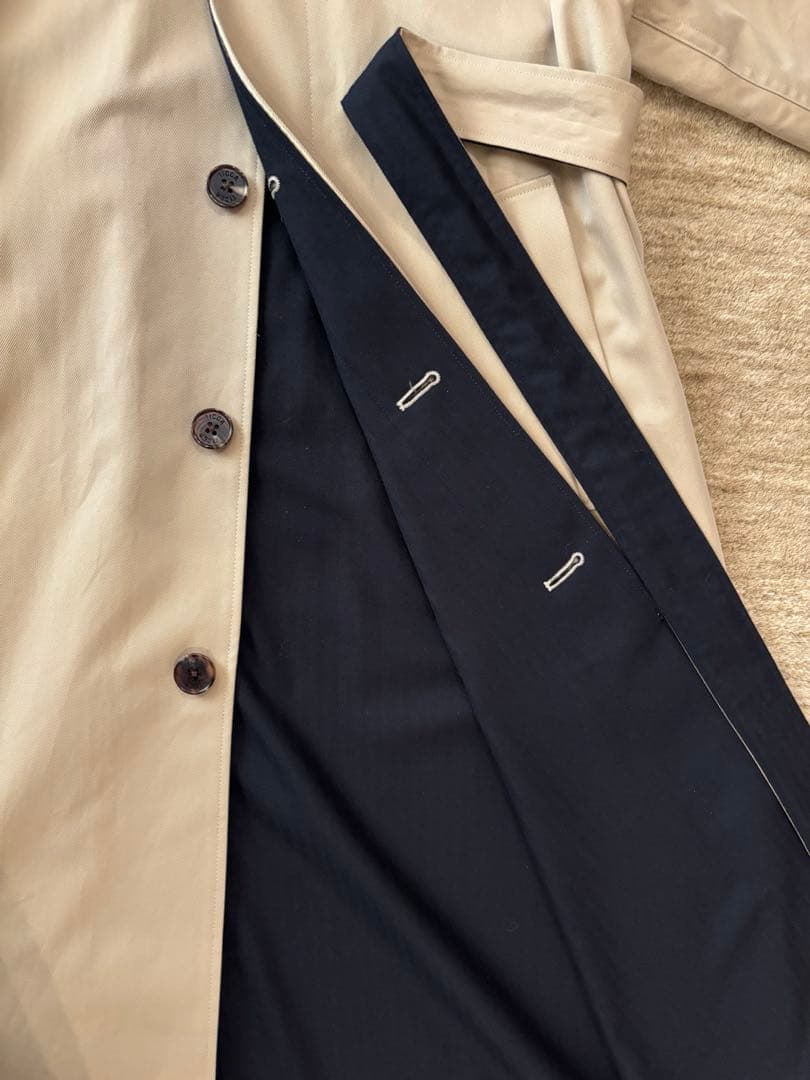 マ*ス様 マ*ロ様 TICCA リバーシブルトレンチ　ベージュ トレンチコート