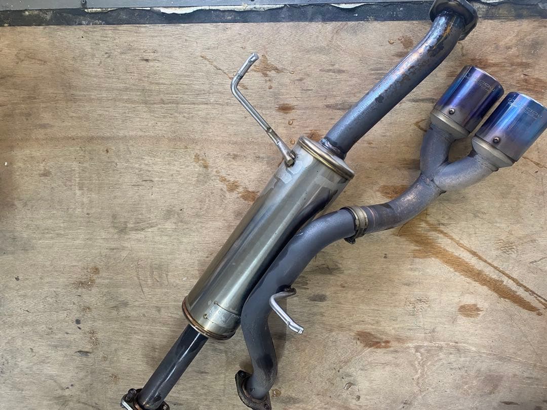 ロッソモデロ　DA17V　エブリィ　ステンレス製デュアルテールマフラー