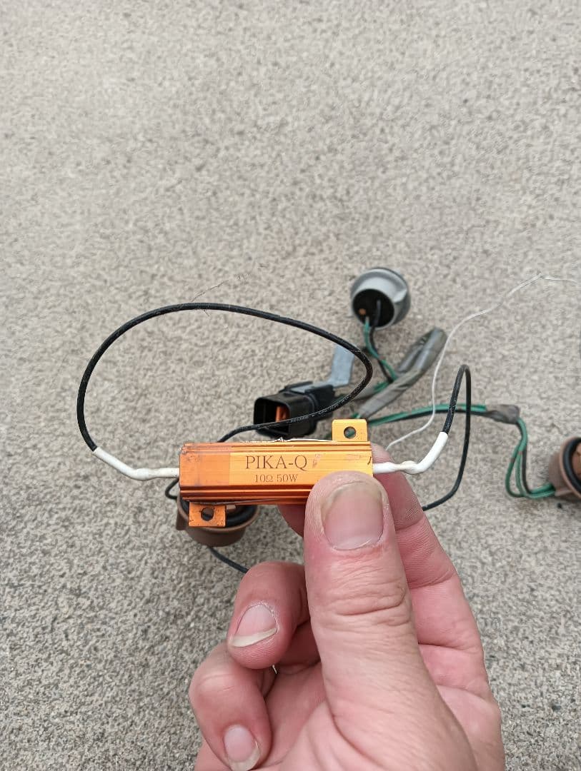 三菱 デリカ D5 テール