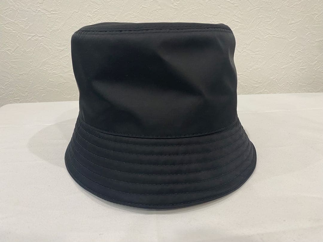 正規品 PRADA ブラック バケットハット Mサイズ