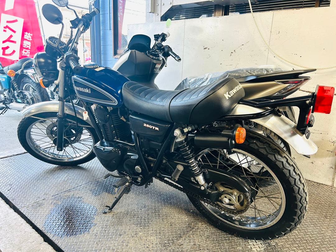 250TR用アルミフェンダー フロントリアセット　中古