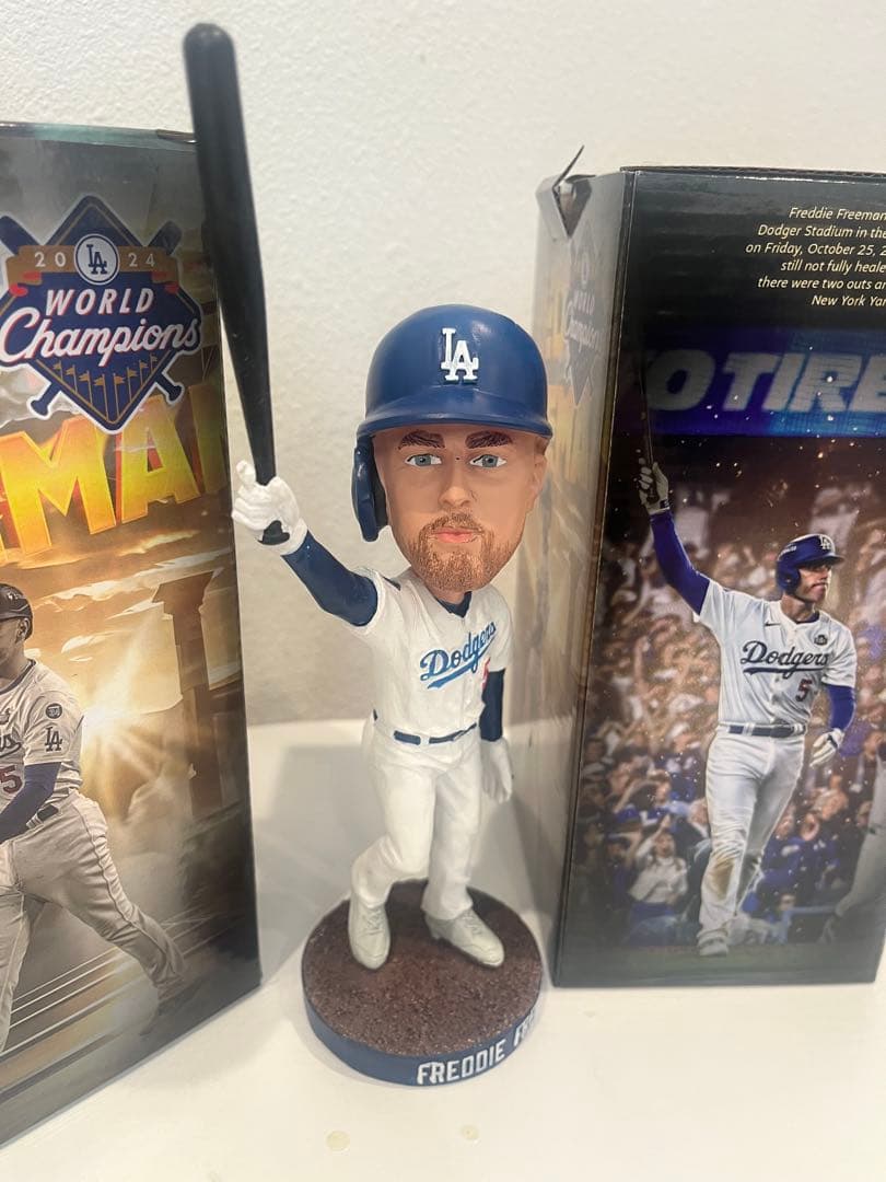 ドジャース　フレディ・フリーマン サヨナラ満塁ホームラン　ボブルヘッド