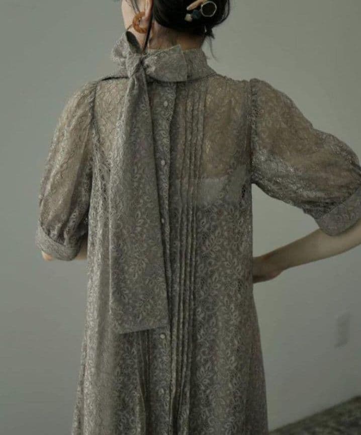 etoll. エトル インナー付きバックリボンレースドレスワンピース グレージュ