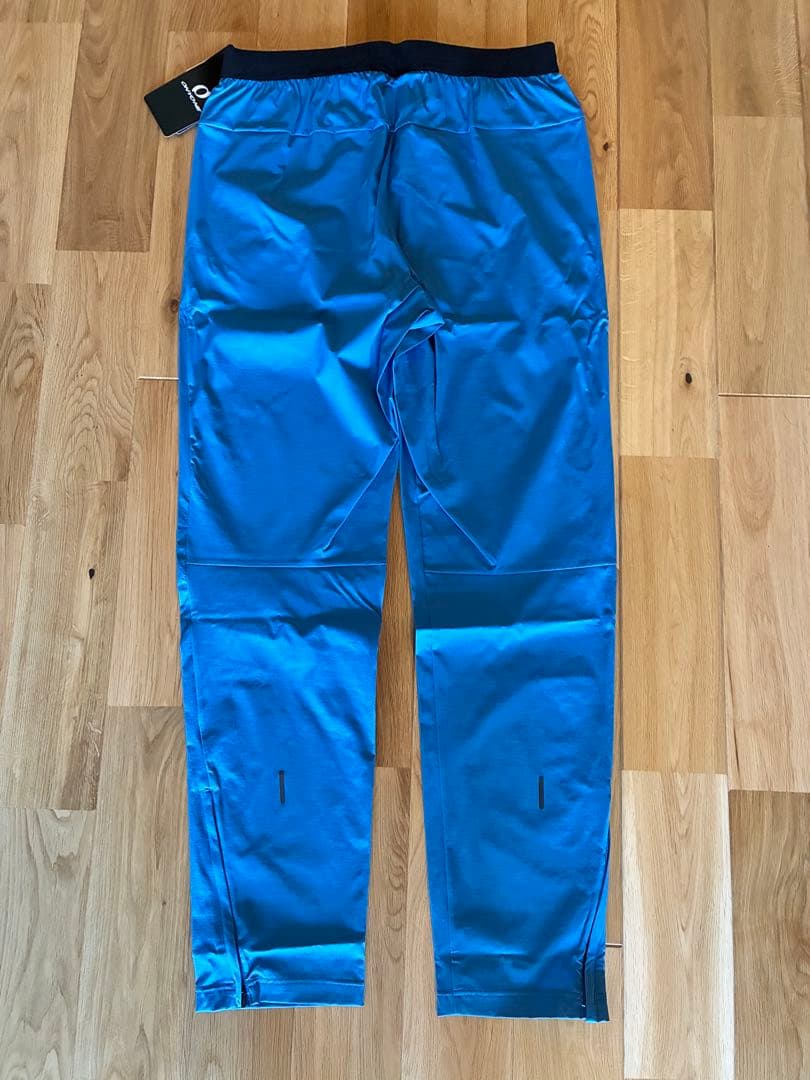 ⭐︎非売品・未使用　SALOMONスキーチーム　ONYONEウインドブレーカー