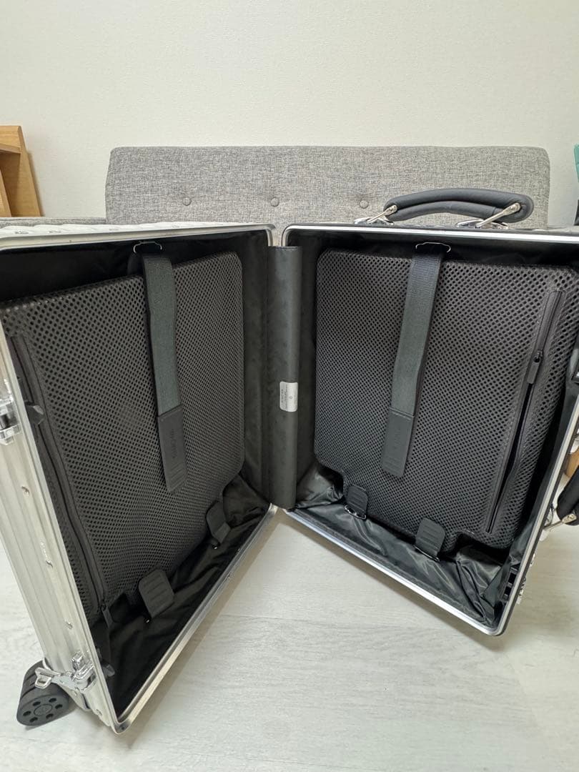 極美品　RIMOWA Classic Cabin