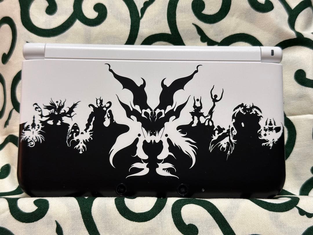 ニンテンドー3DS LL 真・女神転生IV 限定モデル 未使用 起動確認済