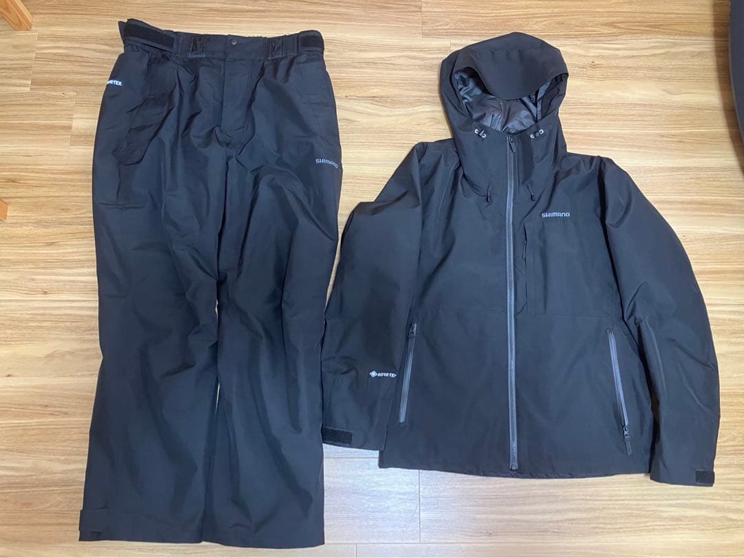 シマノ　ゴアテックス　フィッシングスーツ　Lサイズ　黒　中綿　防寒　防水