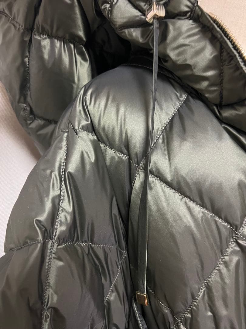 宝物マックスマーラTha Cube ポンチョダウン　カーキ　Mサイズ