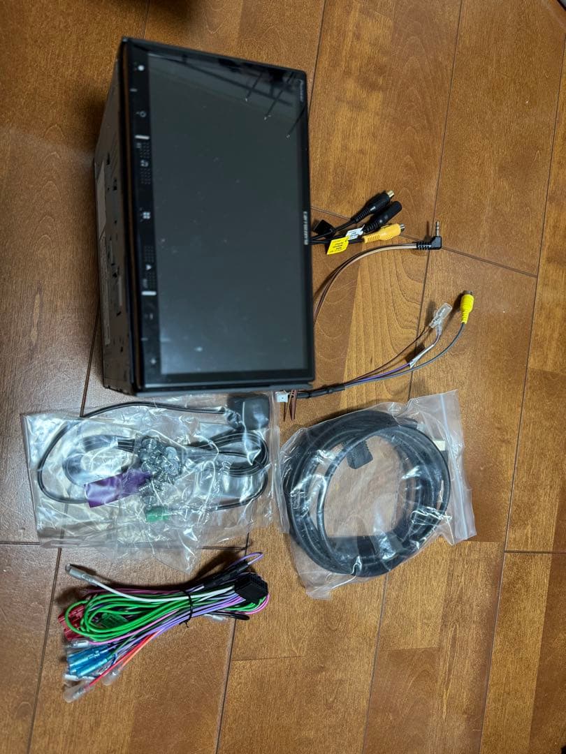 Carrozzeria 7インチ　楽ナビ　AVIC-RZ721