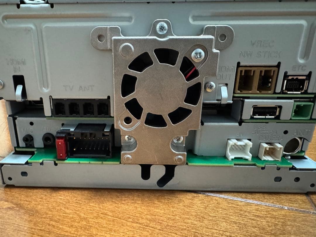 Carrozzeria 7インチ　楽ナビ　AVIC-RZ721