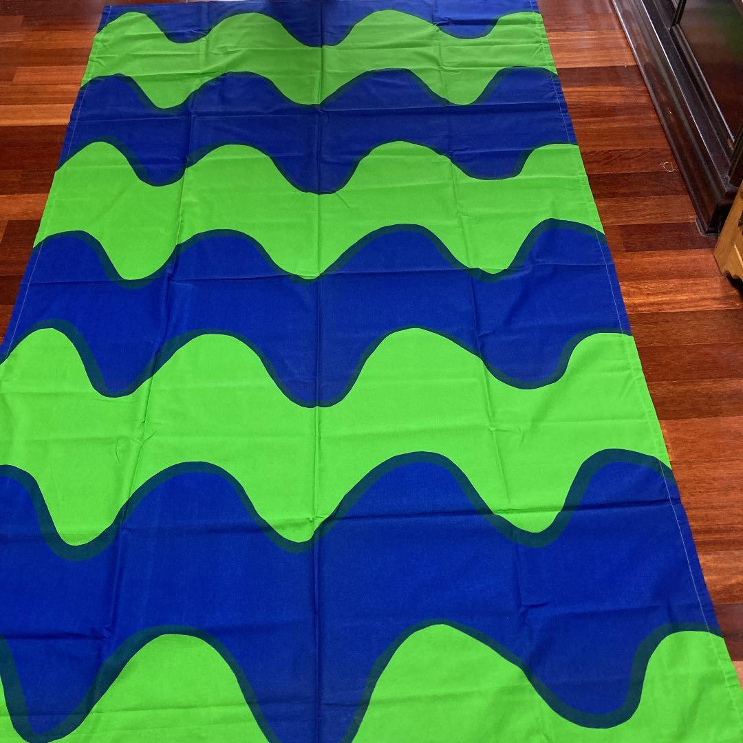 マリメッコ　テーブルクロス　ロッキ