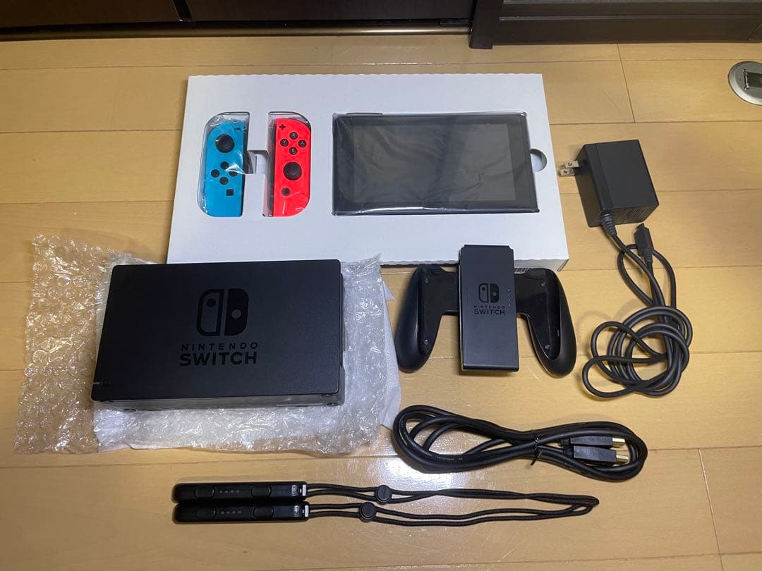 Nintendo Switch ニンテンドースイッチ本体　ソフト3本+α