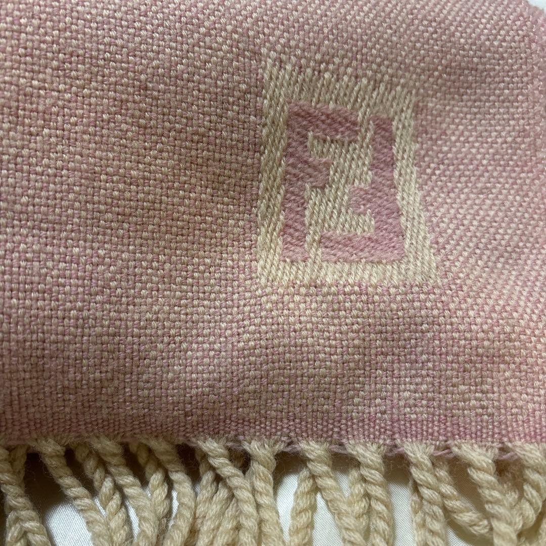 FENDI マフラー ピンク ウール ロゴ入りイタリア製
