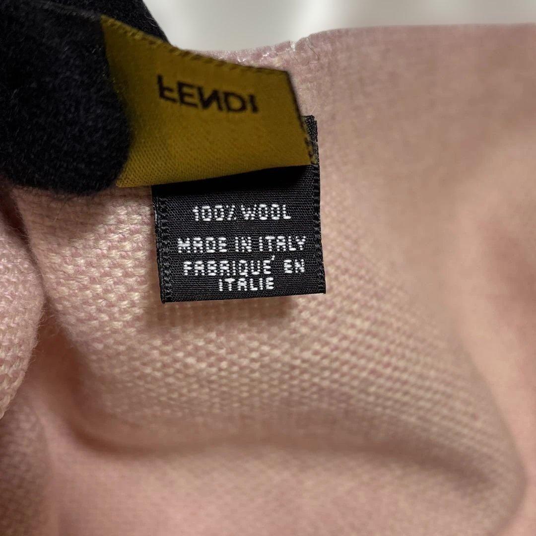 FENDI マフラー ピンク ウール ロゴ入りイタリア製