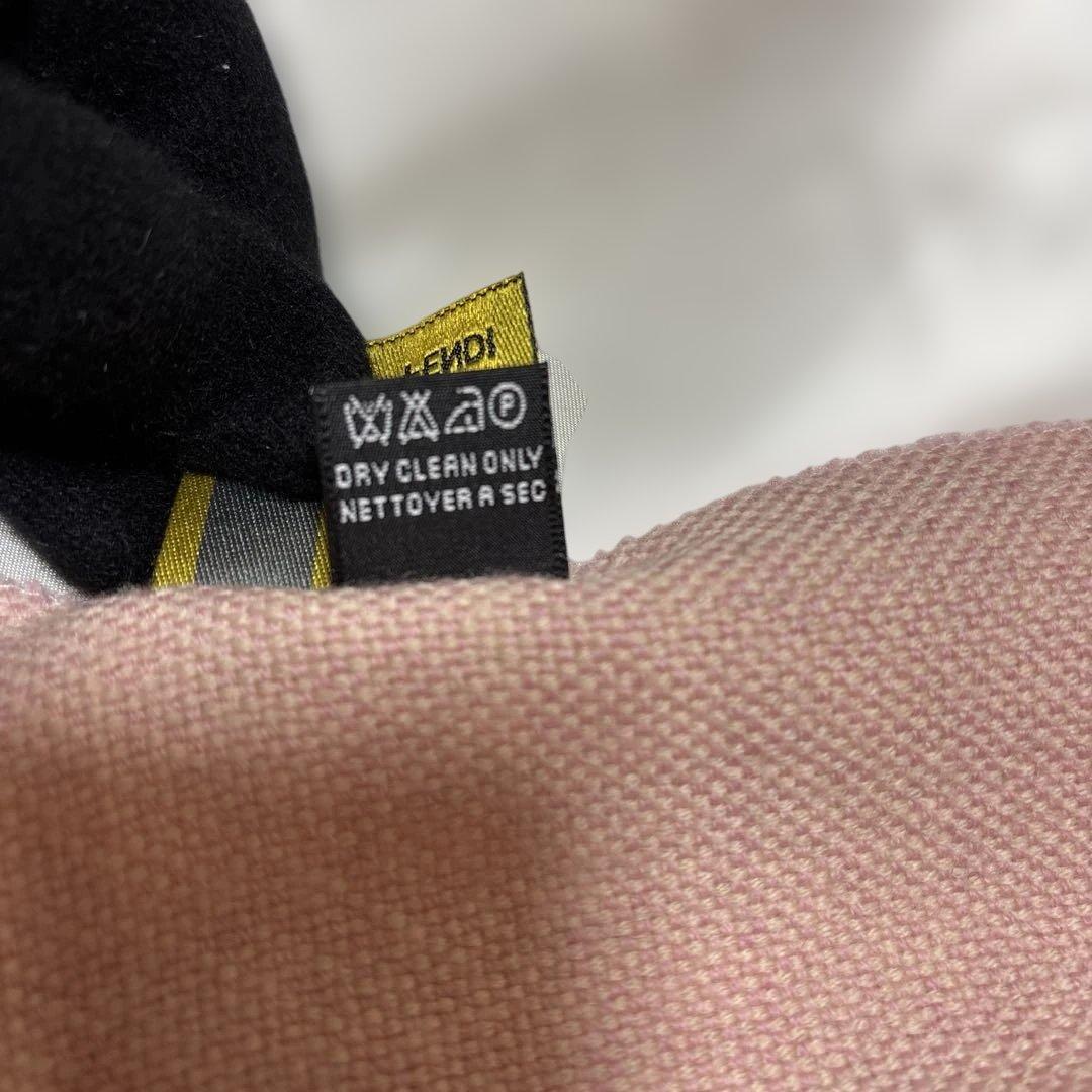 FENDI マフラー ピンク ウール ロゴ入りイタリア製