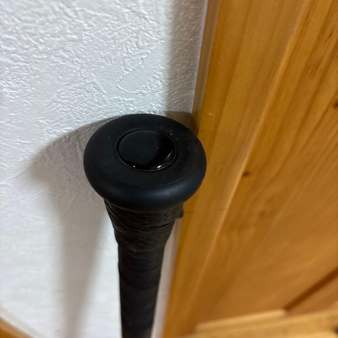 （中学硬式）バット　金属 EASTON BLACK MAGIC 84cm