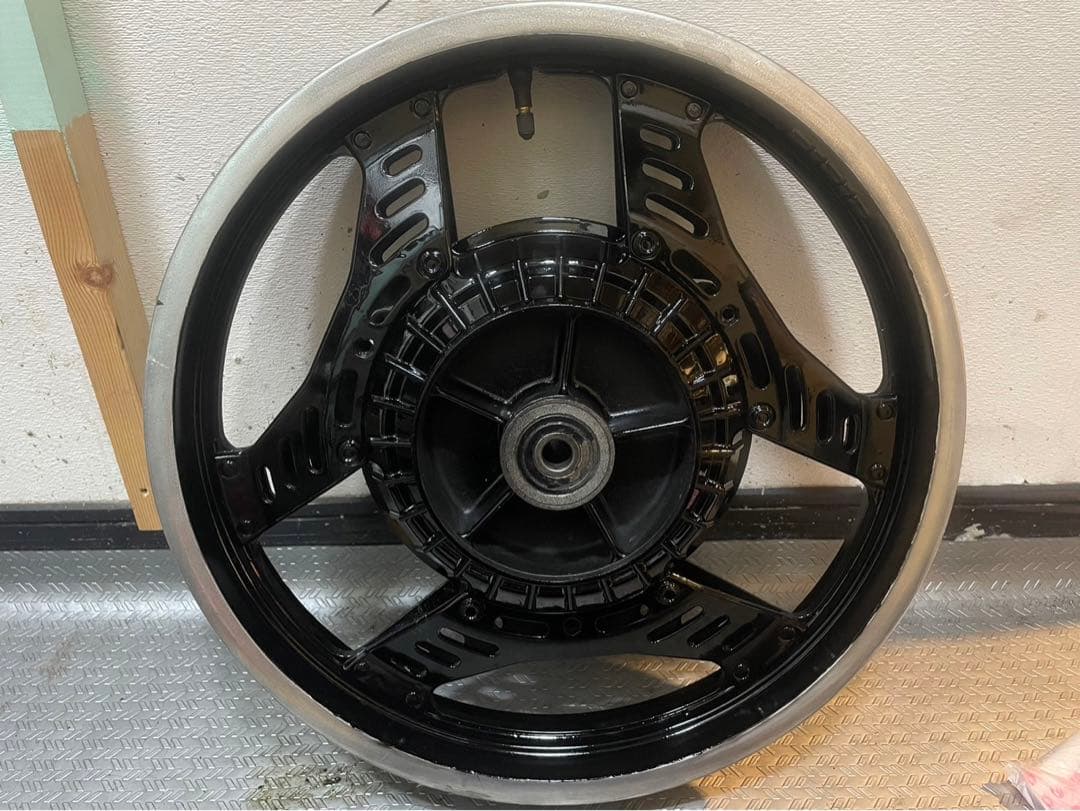 ル*ー様 cbx400ff cbx400f ホイール　リア　実働外し　美品