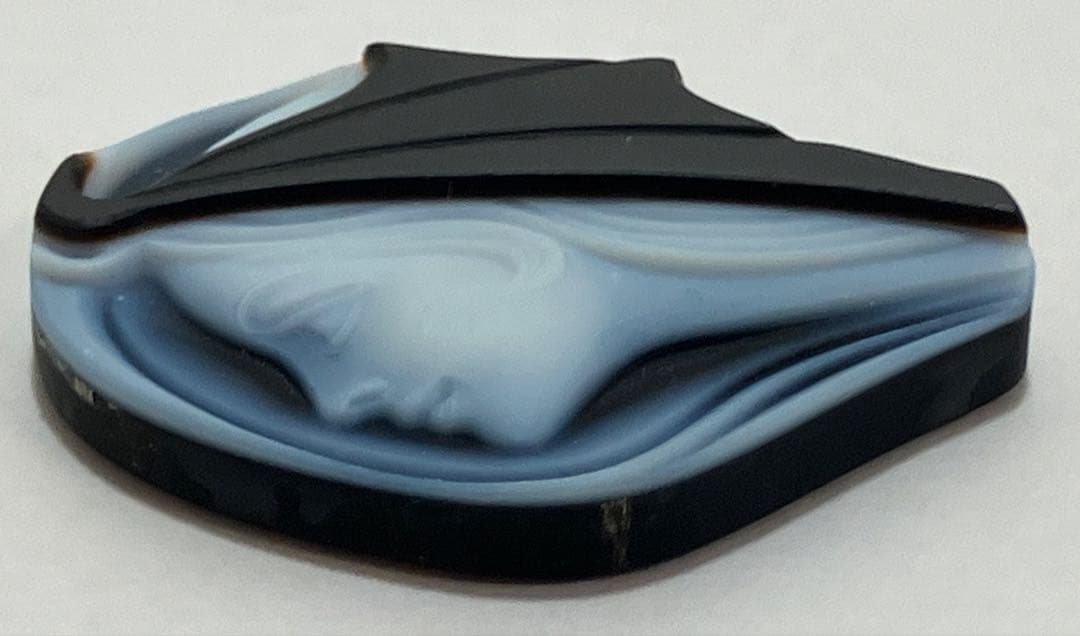 【エルヴィン・ポーリー】ストーンカメオ 作家サイン 女性 横顔 パーツ 1個