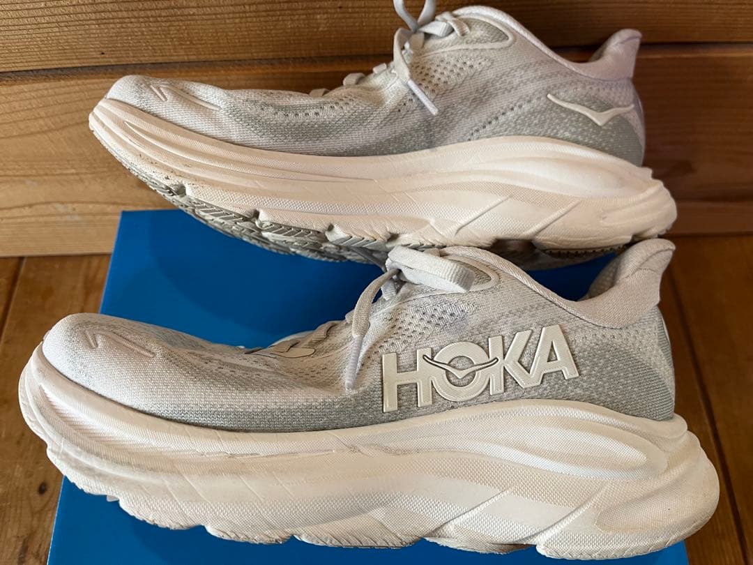 HOKA クリフトン10 グレー 24.0 レディース ランニングシューズ