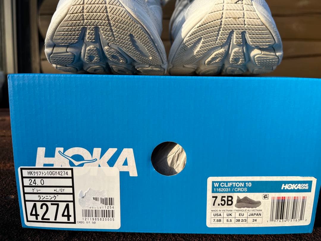 HOKA クリフトン10 グレー 24.0 レディース ランニングシューズ