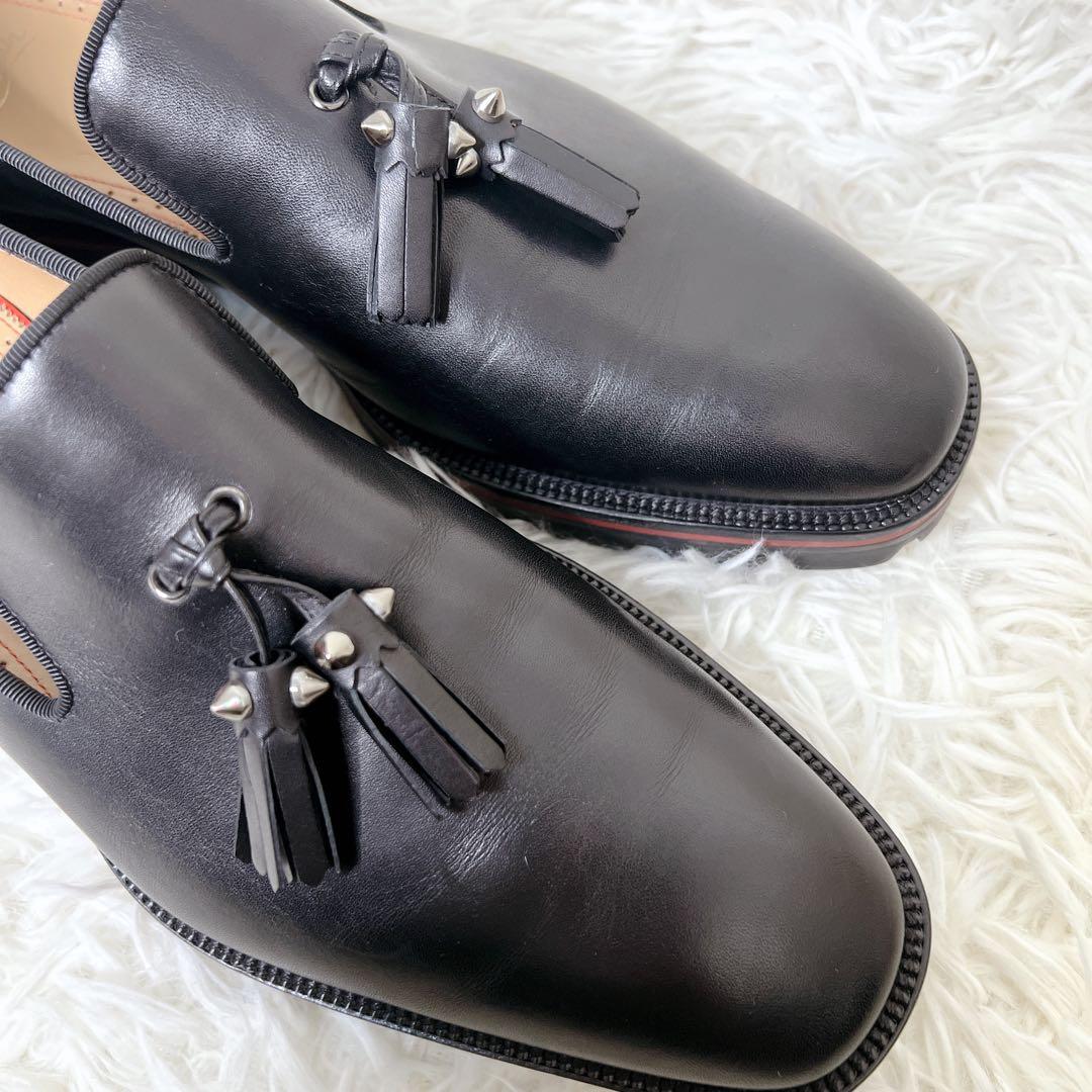 Christian Louboutin タッセルローファー 黒 赤ソール　ラグ