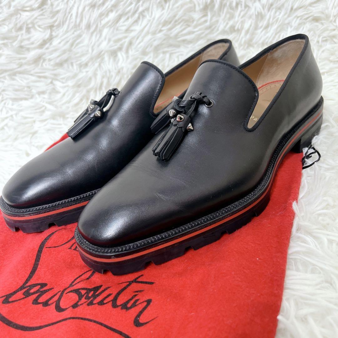 Christian Louboutin タッセルローファー 黒 赤ソール　ラグ