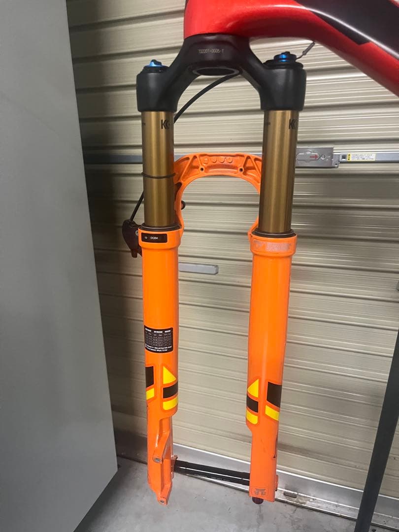 SCALE RC 900TEAMサイズM FOX 32 Factory SC