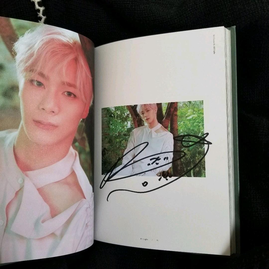 ウヌ・ムンビン 直筆サイン入り ASTRO AllLight アルバム