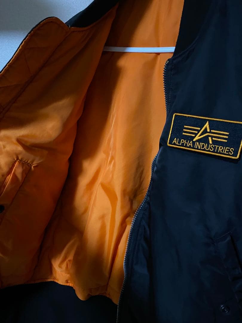 【入手困難】【激レア】ウルトラマンシリーズ×ALPHA MA-1 科学特捜隊