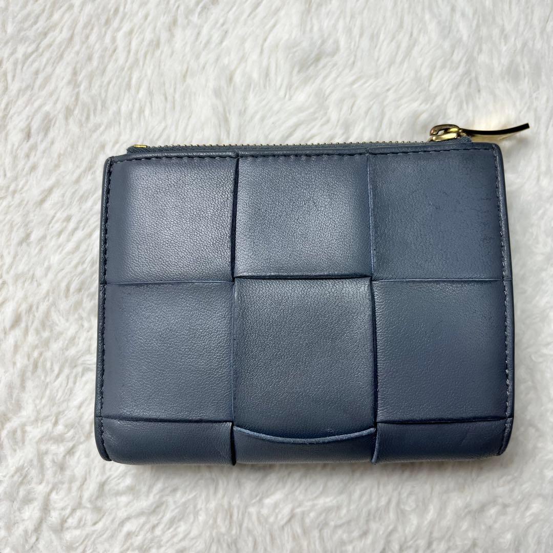 しょBOTTEGA VENETA 折り財布　カセット　グレー