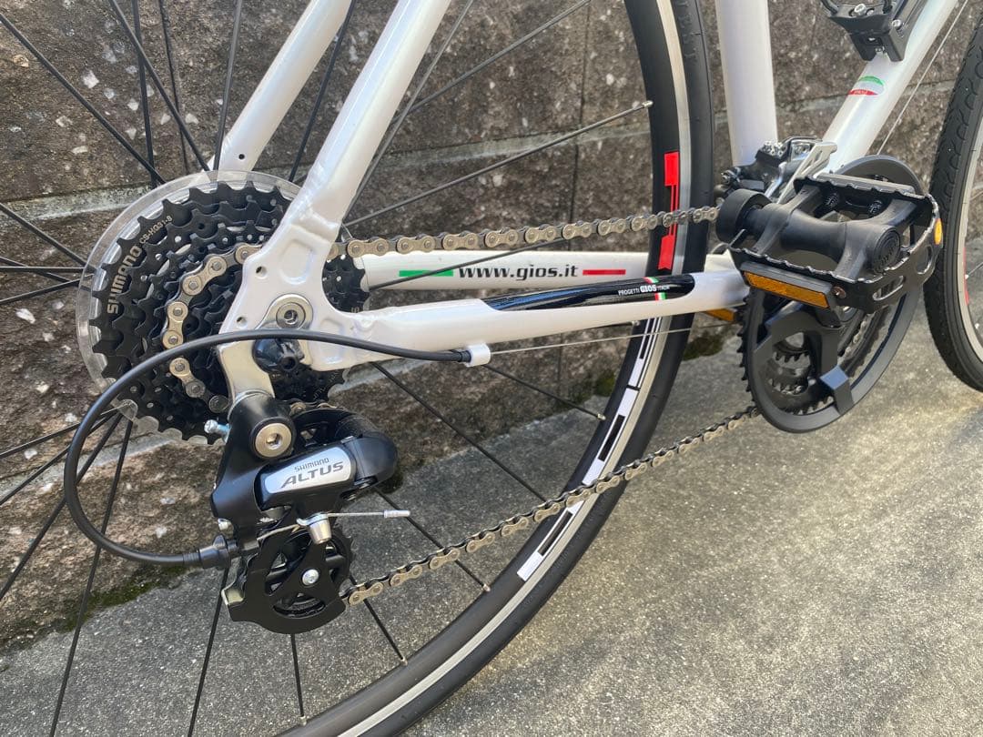 【兵庫・現地引き取り】美品　クロスバイク　GIOS ミストラル（ホワイト）