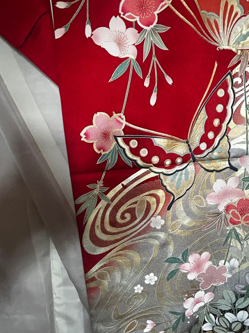 赤地 振袖 小柄サイズ 裾模様 桜蝶 流水 正絹