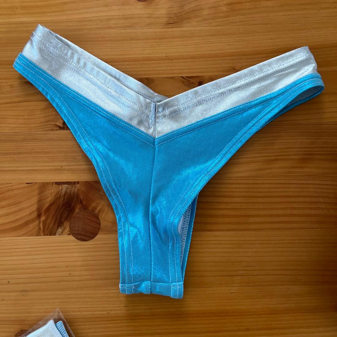 ココザックcocozacque 女子スポーツモデル　競技用ビキニ