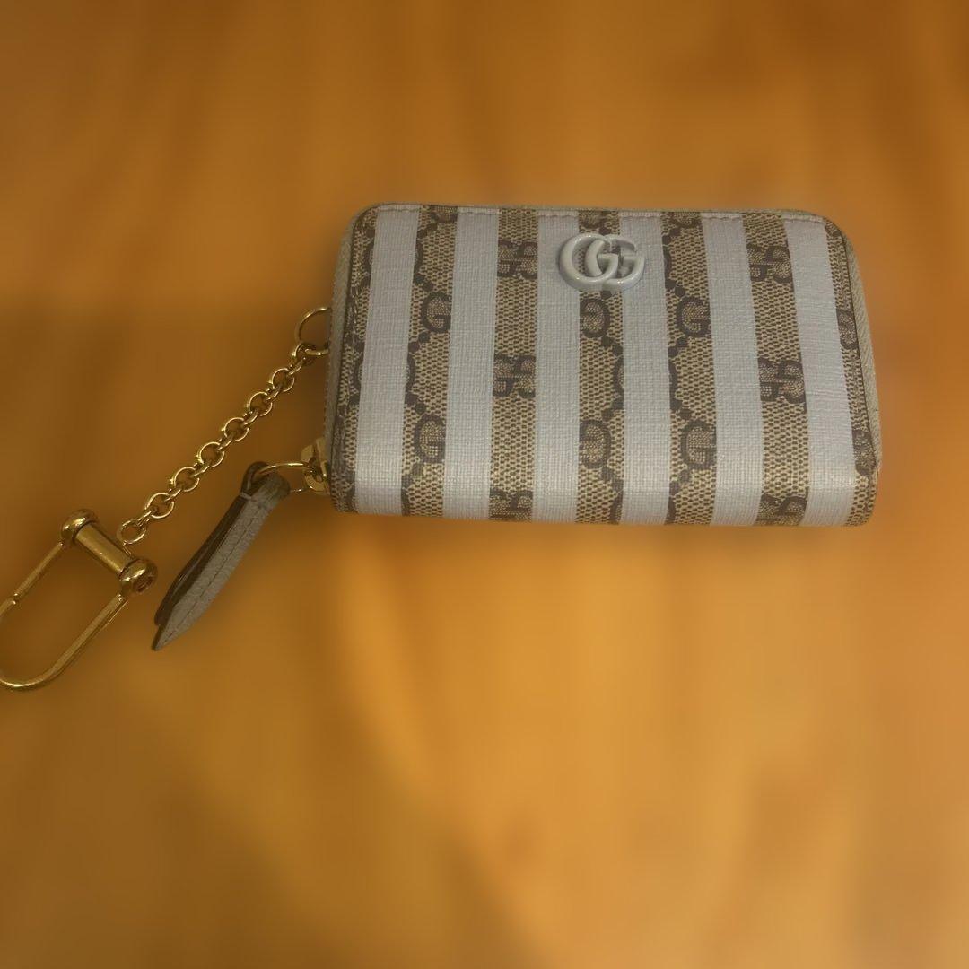 GUCCI ストライプ ケース