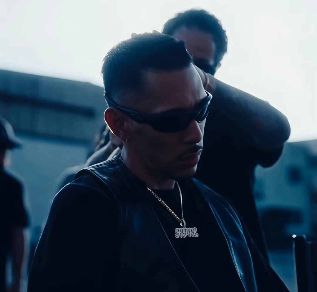 Oakley straight jacket ストレートジャケット io着用