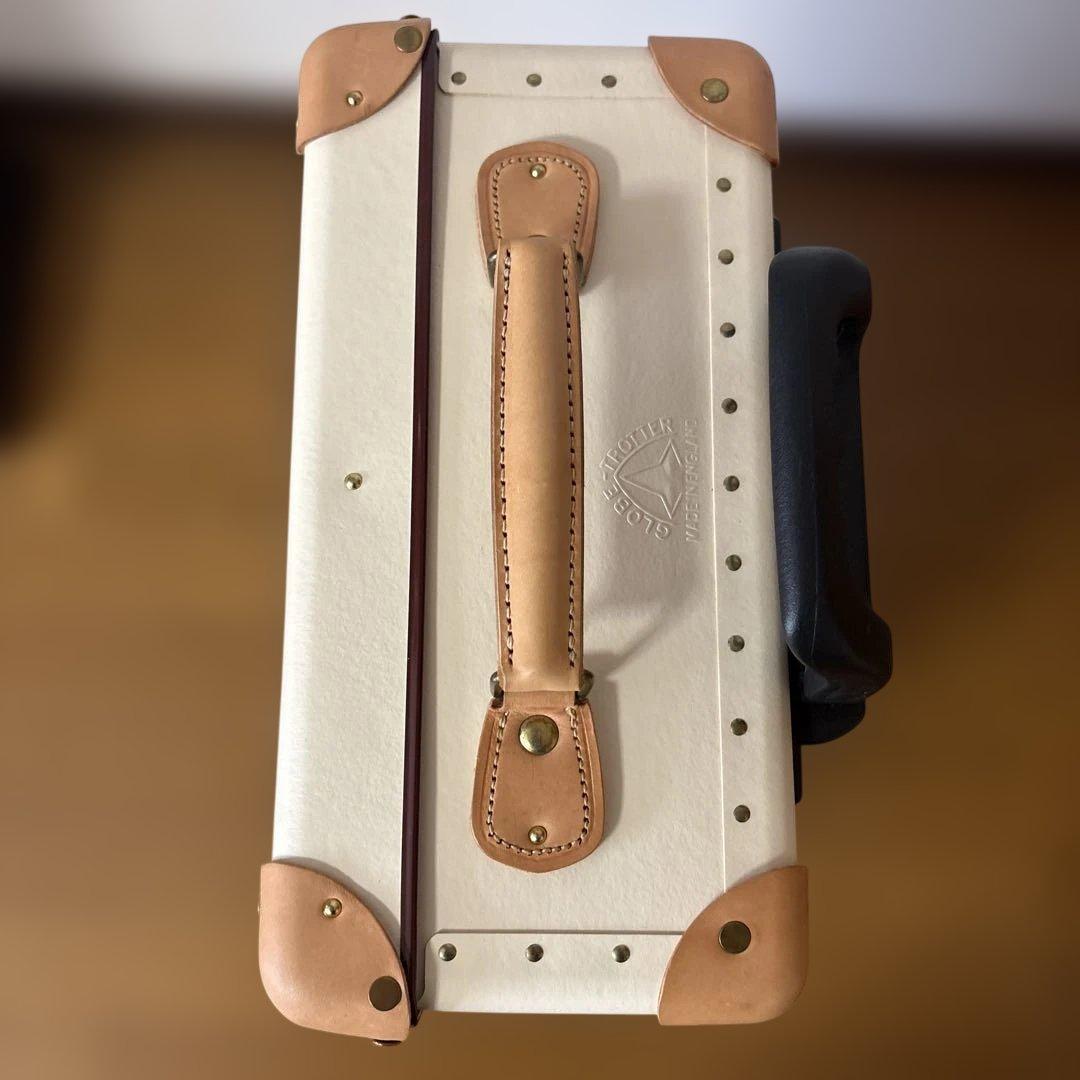 グローブトロッターキャリーバッグ