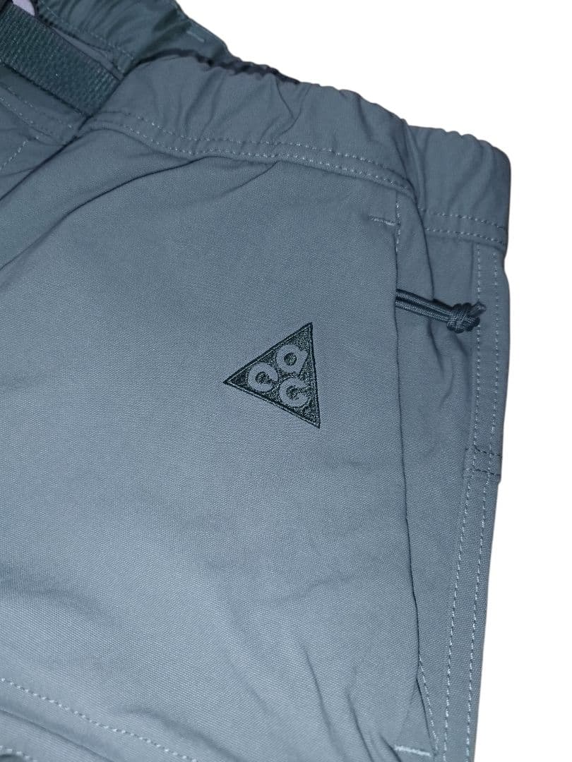 美品　NIKE　ACG カーゴパンツ クレイグリーン　カーキ