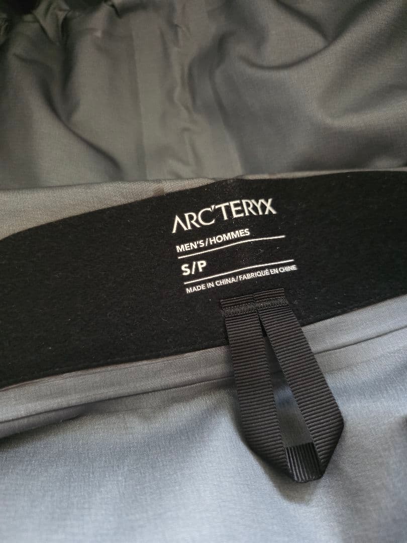 トップス ARC'TERYX ALPHA SV JACKET