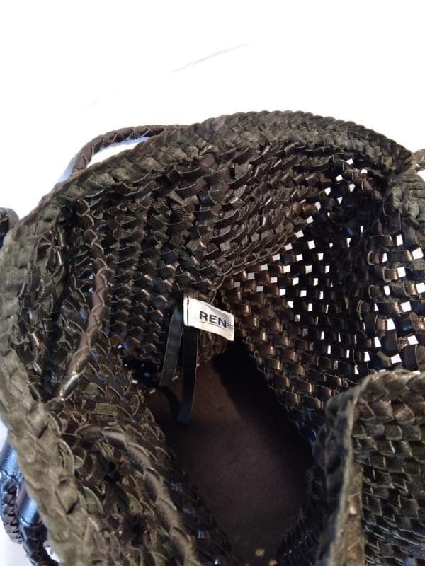 REN レン 黒系 かごバッグ 編み込みデザイン