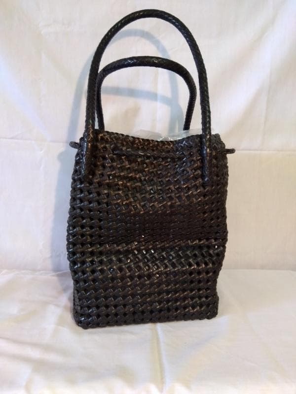 REN レン 黒系 かごバッグ 編み込みデザイン