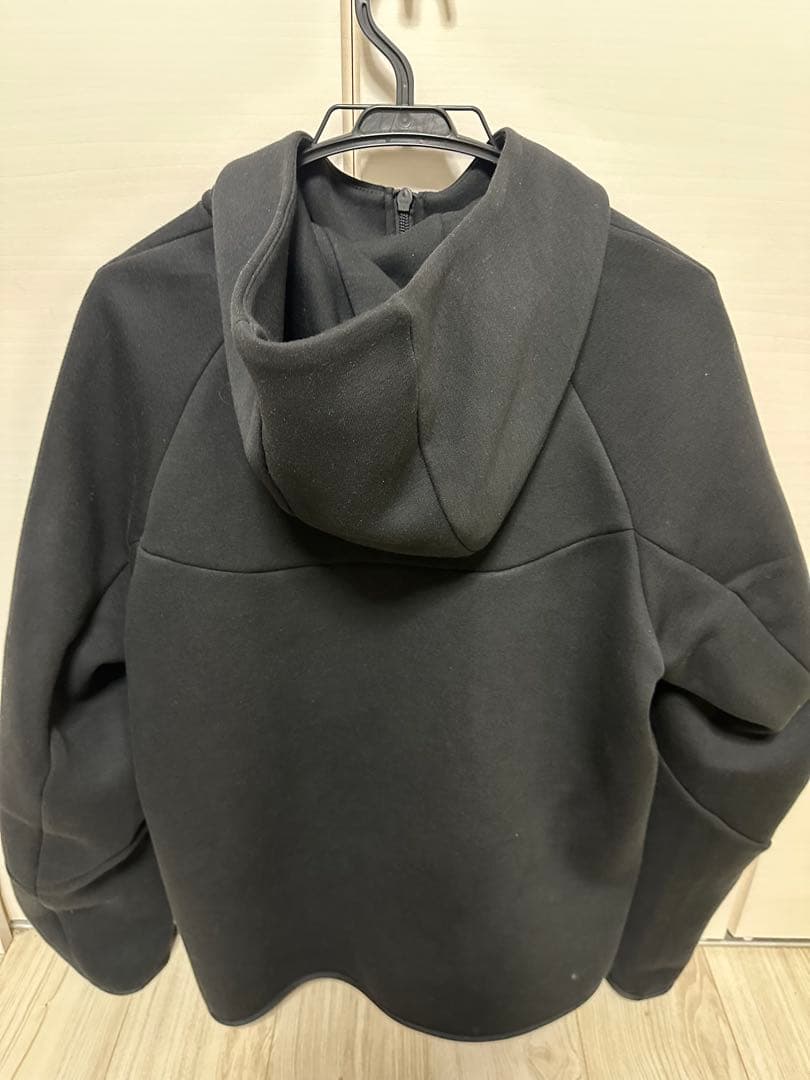 ナイキ テックフリース　XL 黒　未使用